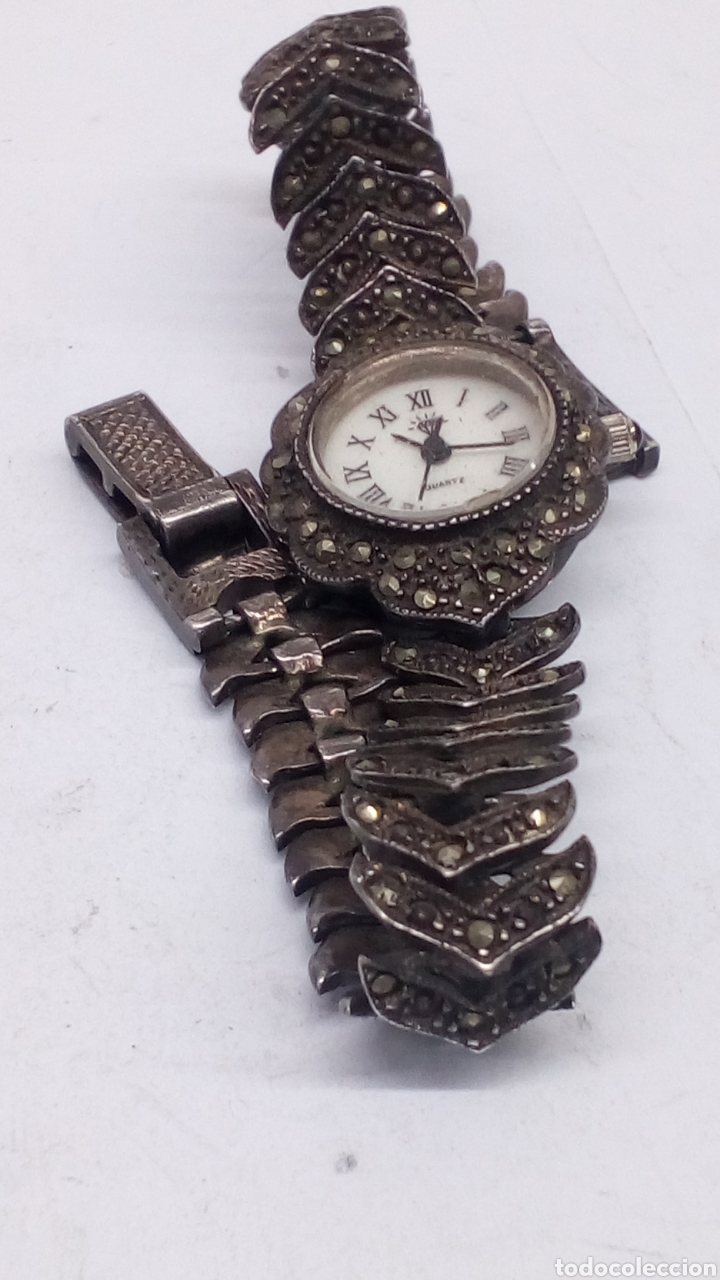 Vintage: Reloj con relieves Quartz - Foto 2