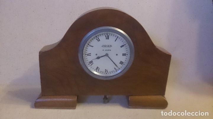 Vintage: MARAVILLOSO RELOJ DE AUTOMOVIL ( JAEGER ) DE MADERA - Foto 1