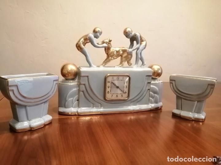 Vintage: Reloj de porcelana y bronce. - Foto 17