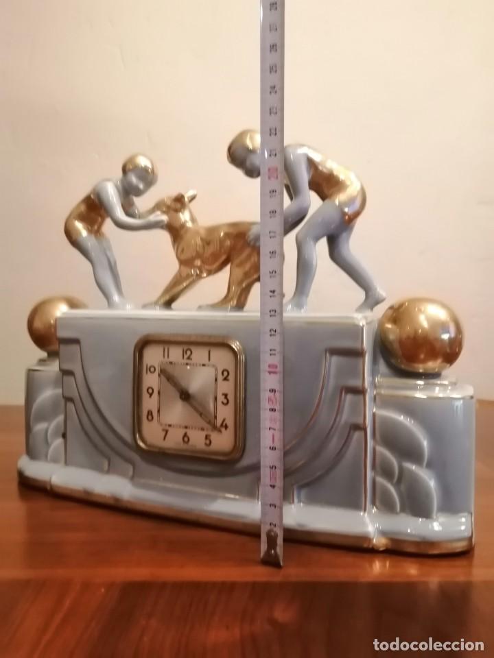 Vintage: Reloj de porcelana y bronce. - Foto 20