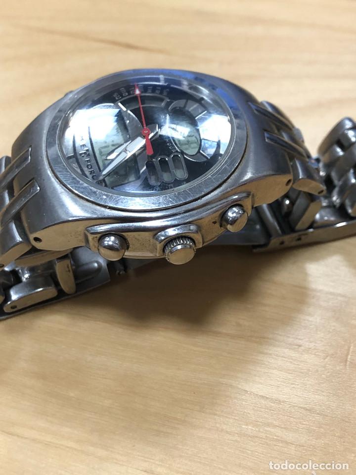 Vintage: Reloj de pulsera con pilas, Time force, funciona. - Foto 3