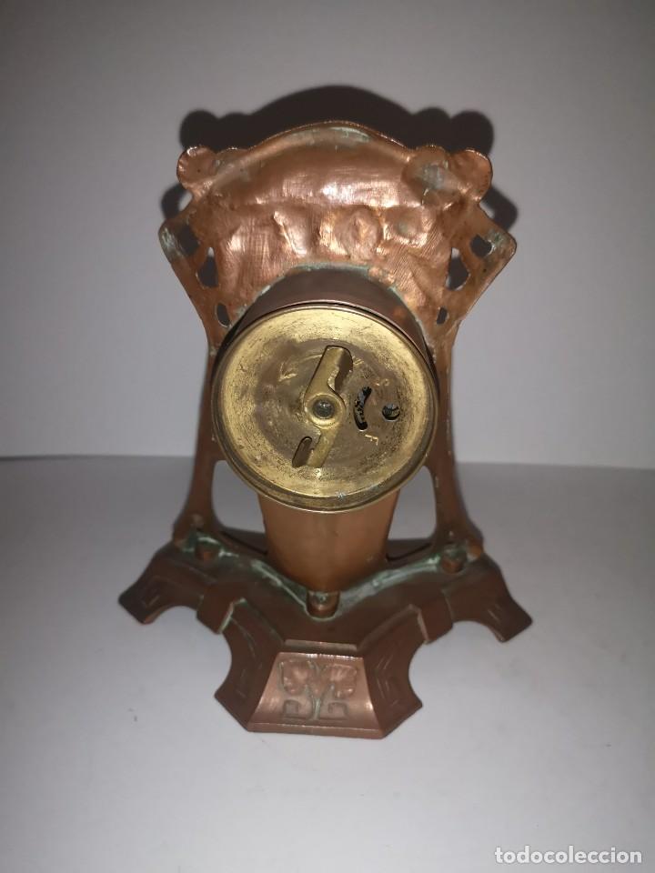 Vintage: Reloj de mesita lat&oacute;n - Foto 2