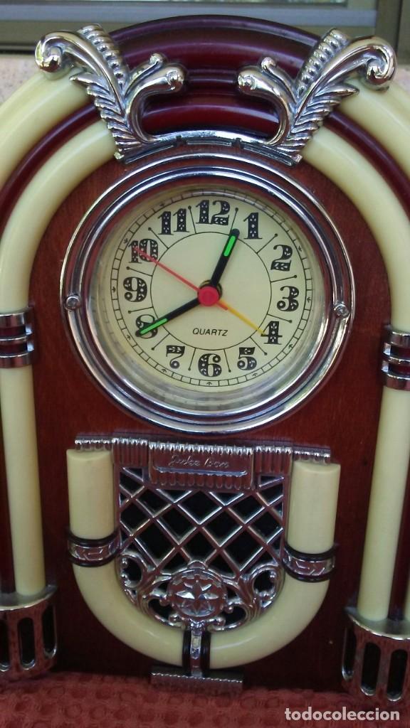 Vintage: RELOJ JUKE BAR CON LUZ - Foto 4