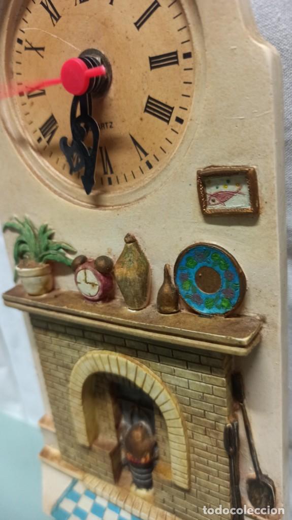 Vintage: RELOJ VINTAGE EN RELIEVE - Foto 2