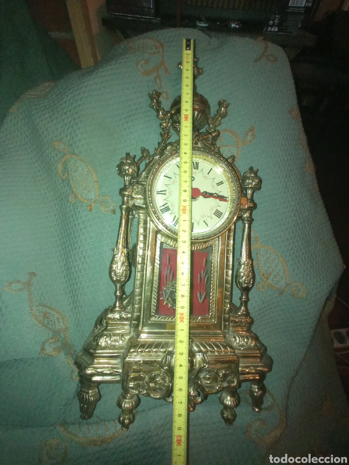 Vintage: Reloj de bronce antiguo pesado funcionando - Foto 4