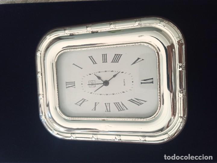 Vintage: Reloj de mesa de plata marca Hior - Foto 1