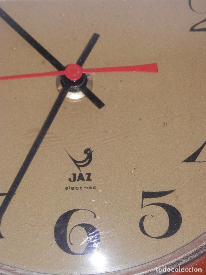 Vintage: ANTIGUO RELOJ DE PAREDE JAZ - Foto 2