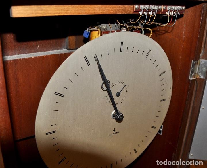 Vintage: Reloj el&eacute;ctrico Siemens - Foto 16