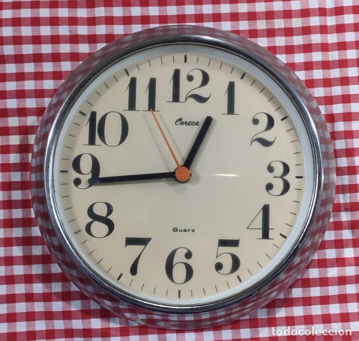 Vintage: Reloj Alem&aacute;n a&ntilde;os 70 Coreca. - Foto 3