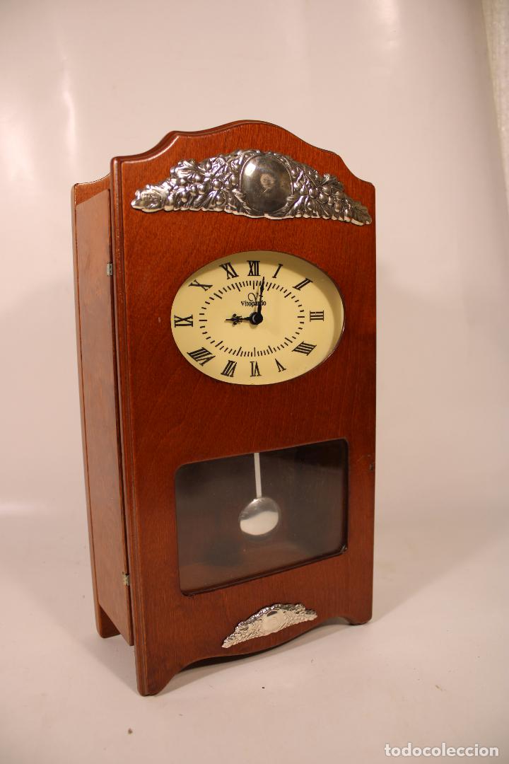 Vintage: reloj cuelgallaves de plata - Foto 2