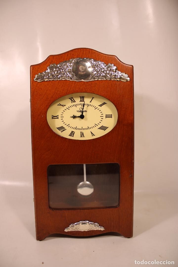 Vintage: reloj cuelgallaves de plata - Foto 1