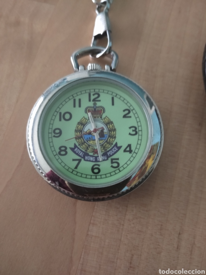 Vintage: Reloj de bolsillo Royal Hong Kong Police 1997. Batería nueva. Se para necesita un repaso. - Foto 2 - 330568273