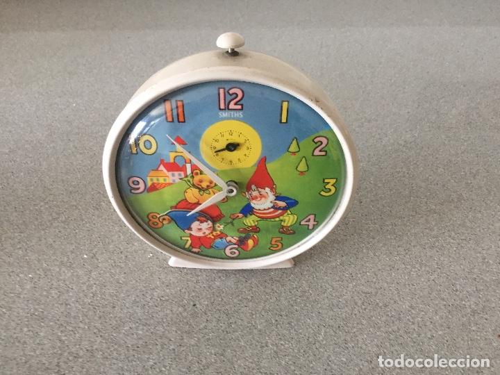 Vintage: Reloj con movimiento Smiths - Foto 2