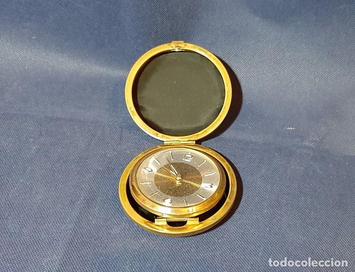 Vintage: Antiguo reloj de viaje - Foto 1