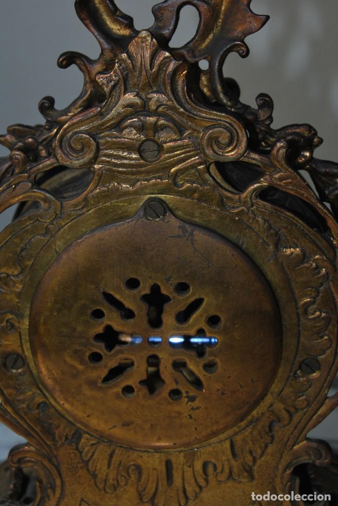 Vintage: ANTIGUO RELOJ DE SOBREMESA - BRONCE - FUNCIONANDO - Foto 6