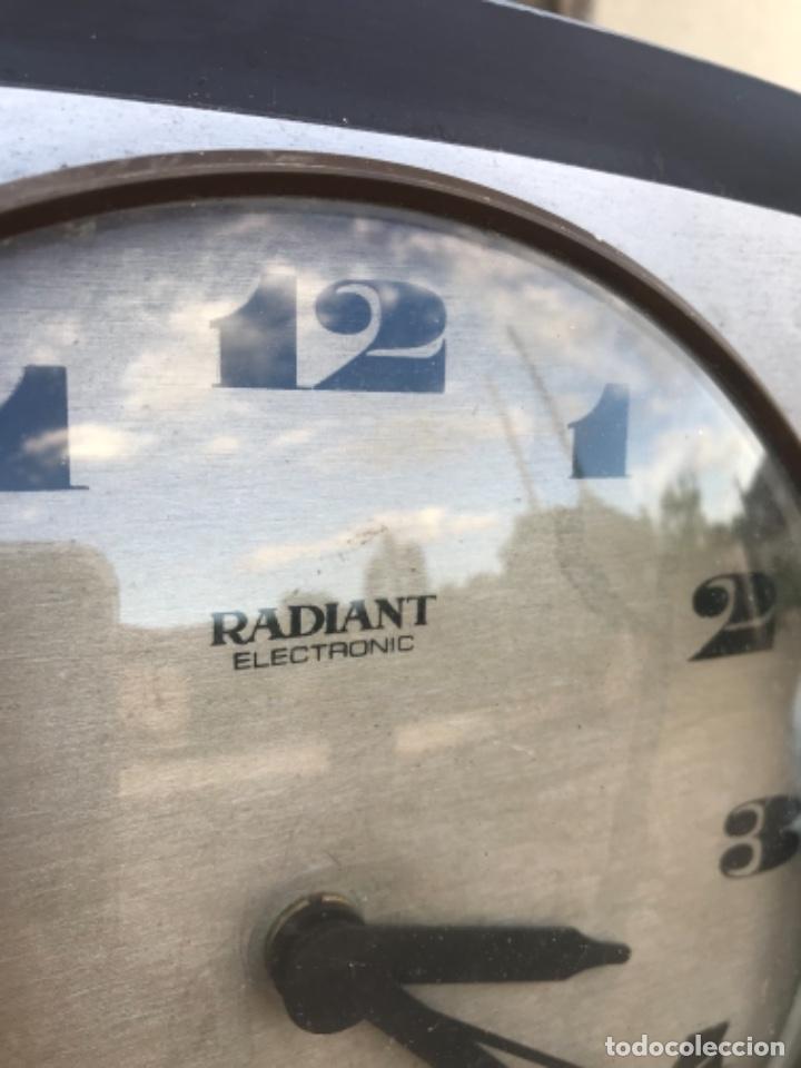 Vintage: Reloj Radiant - Foto 4