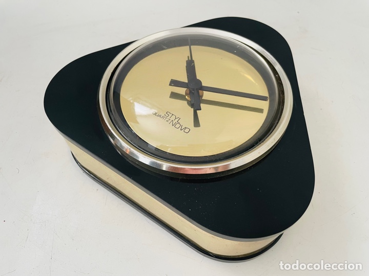 Vintage: Styl Novo Quartz Clock Design - Foto 12