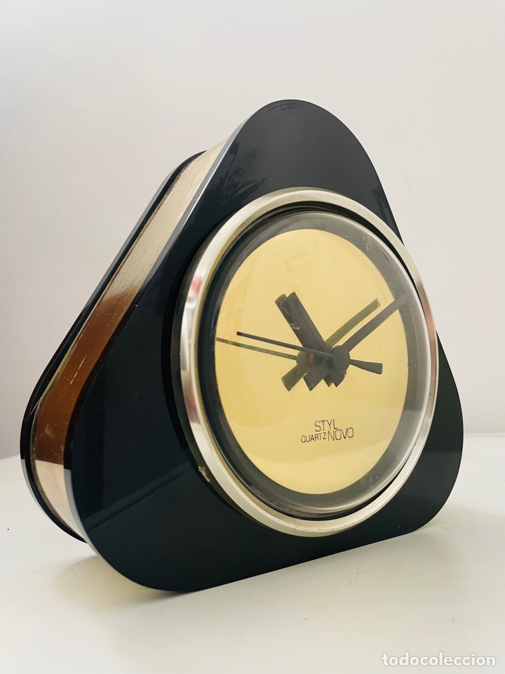 Vintage: Styl Novo Quartz Clock Design - Foto 1