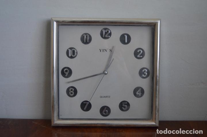 Vintage: Reloj blanco y plateado - Foto 1