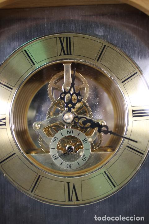 Vintage: reloj esqueleto de pared quartz - Foto 3