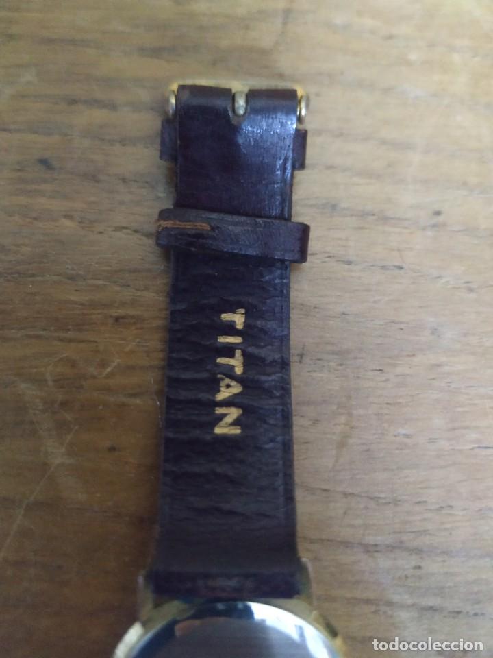 Vintage: Reloj Titan 17 rub&iacute;s - Foto 4