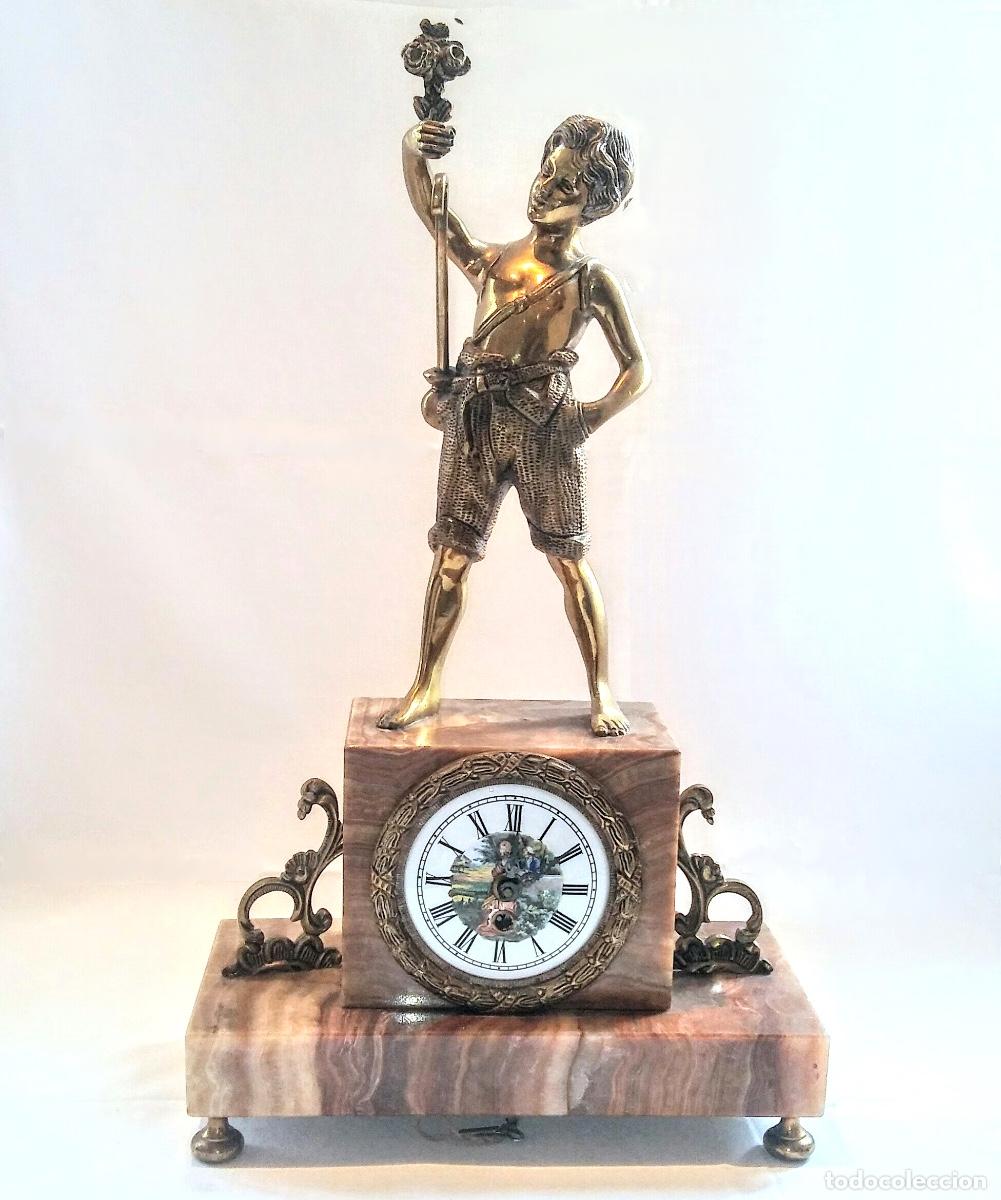 Vintage: Reloj de bronce y m&aacute;rmol - Foto 1
