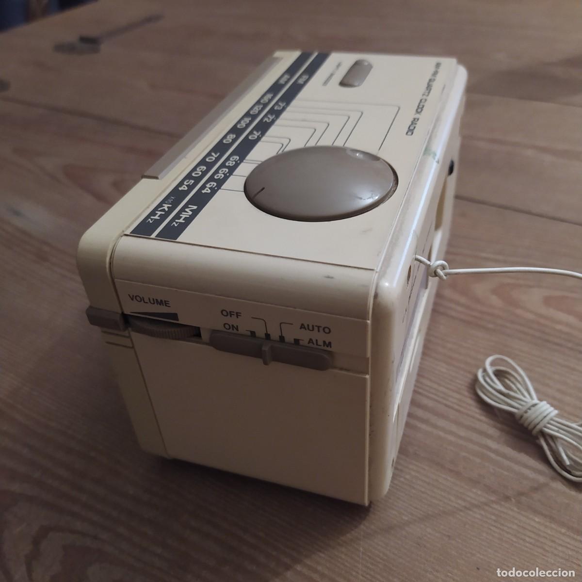Vintage: Radio reloj vintage - Foto 3