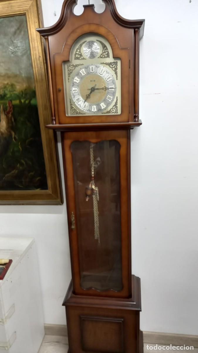 Vintage: Reloj antiguo de pared de madera - Foto 1