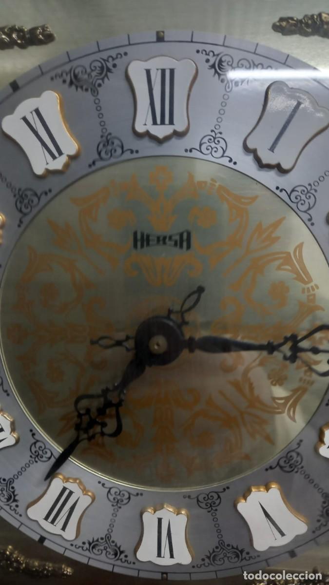 Vintage: Reloj antiguo de pared de madera - Foto 3