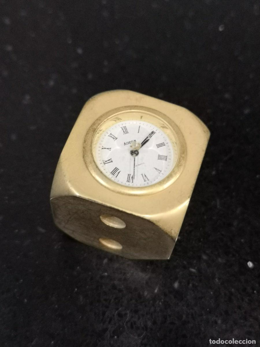 Vintage: Reloj forma de dado - Foto 3