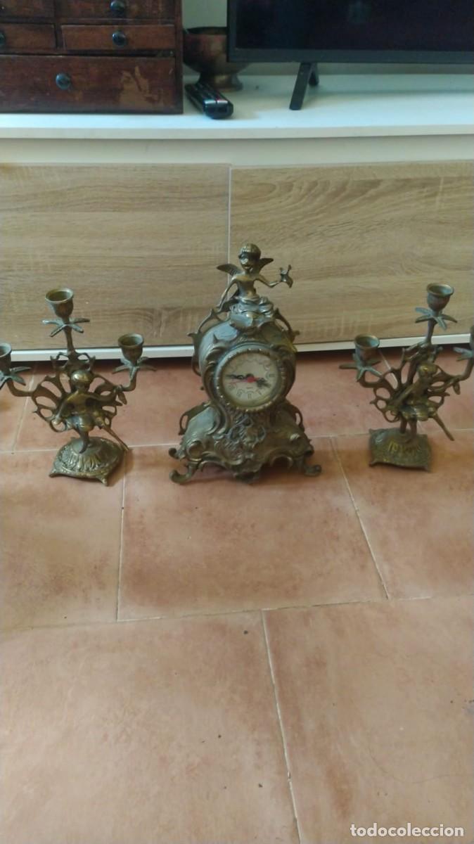 Vintage: Conjunto de reloj y candelabros - Foto 3