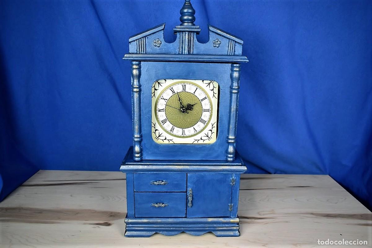 Vintage: Reloj de sobremesa en madera - Foto 1