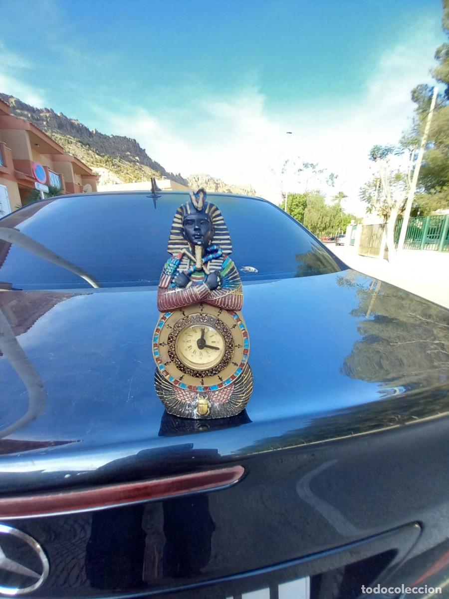 Vintage: Reloj en forma De figura - Foto 1