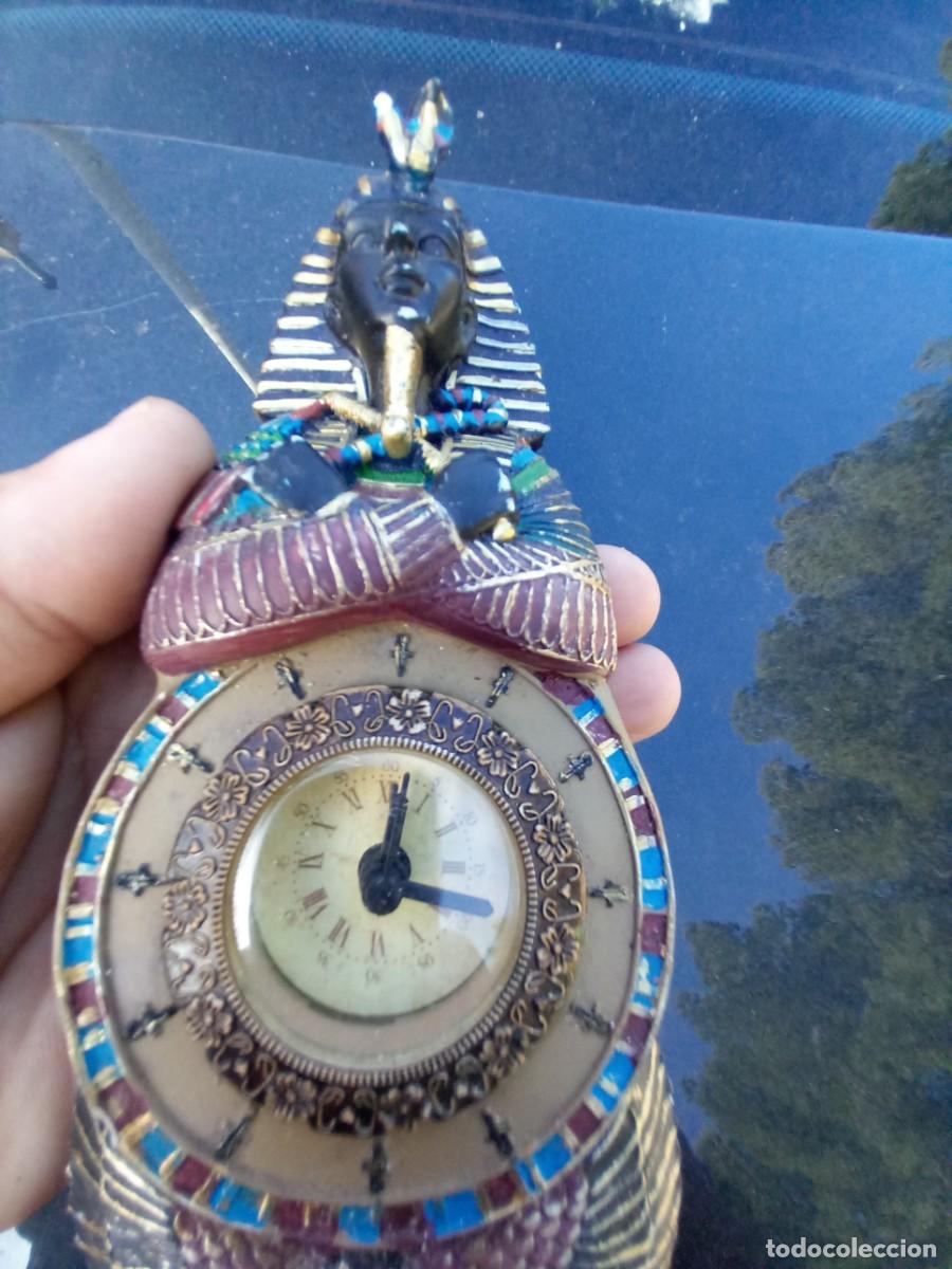 Vintage: Reloj en forma De figura - Foto 3
