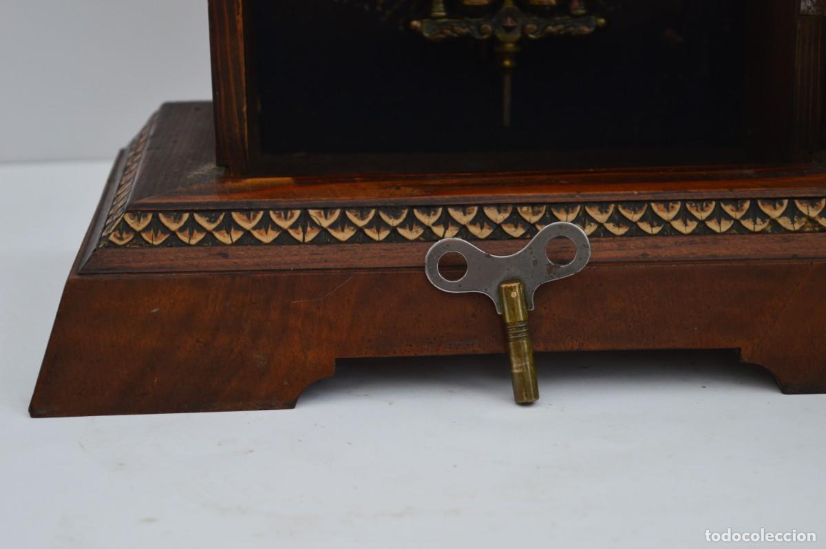 Vintage: Reloj antiguo de mesa, marca Junghans - Foto 14