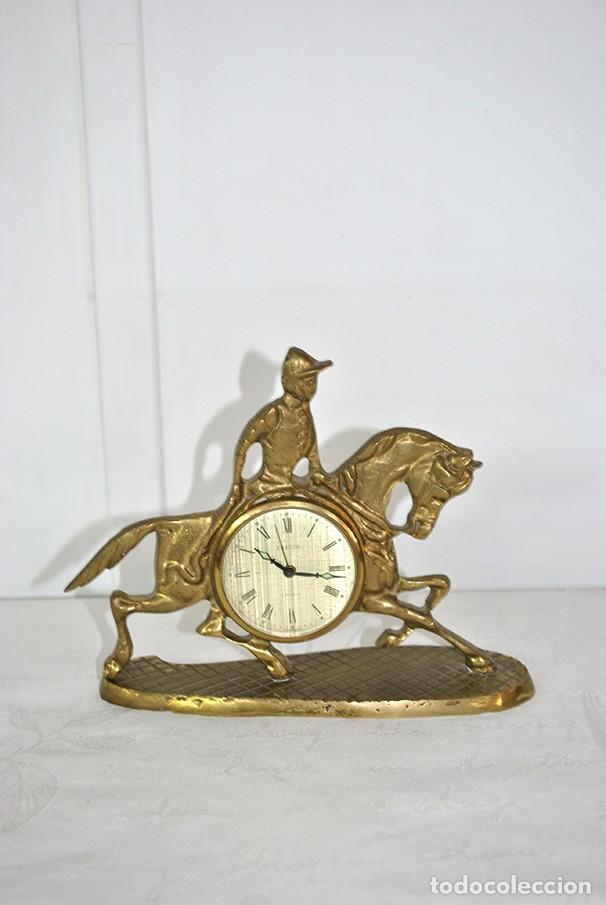 Vintage: NO FUNCIONA - RELOJ CABALLO DE BRONCE - Foto 1