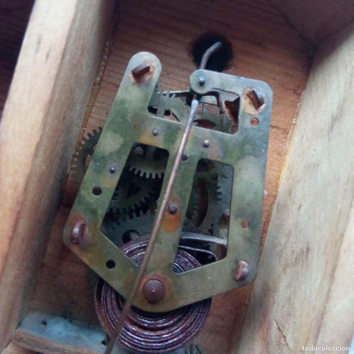Vintage: Reloj de cucu a restaurar - Foto 9