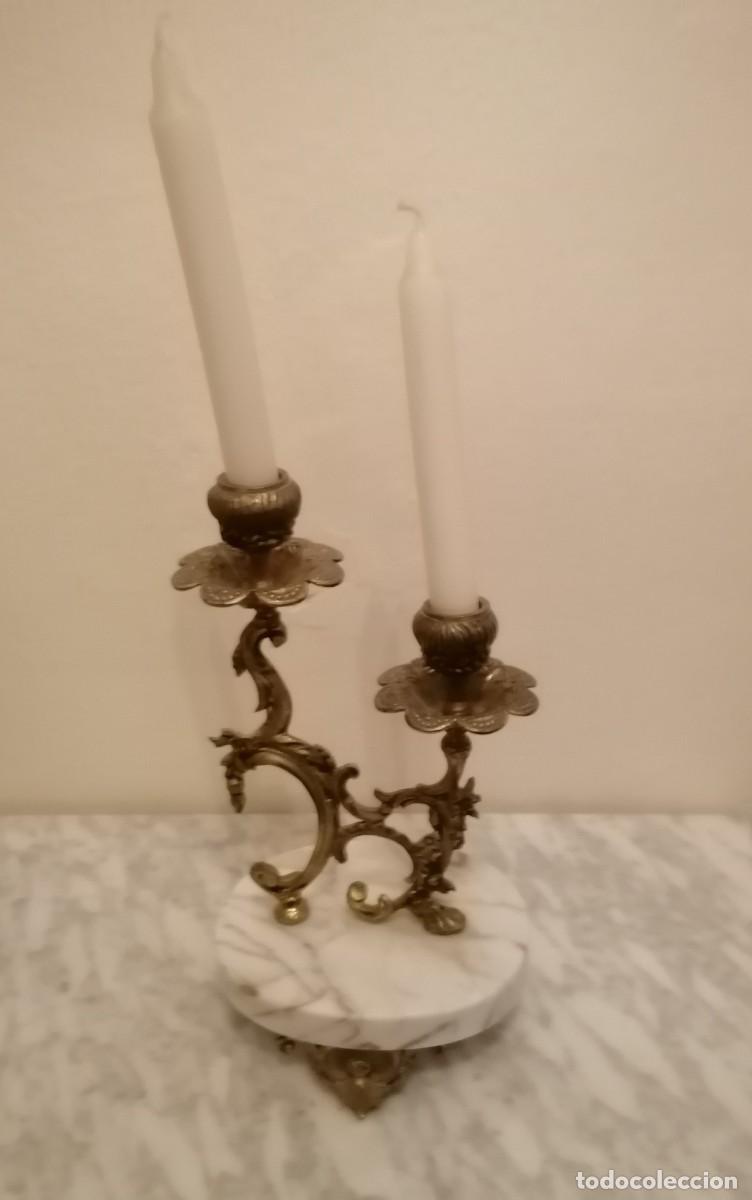 Vintage: Reloj y candelabros de bronce - Foto 6