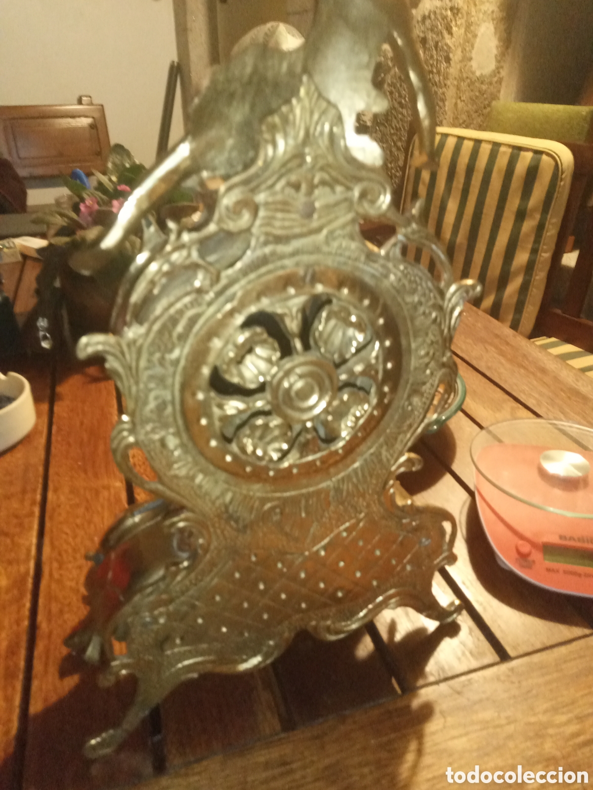 Vintage: Antiguo reloj. Bronce? - Foto 2