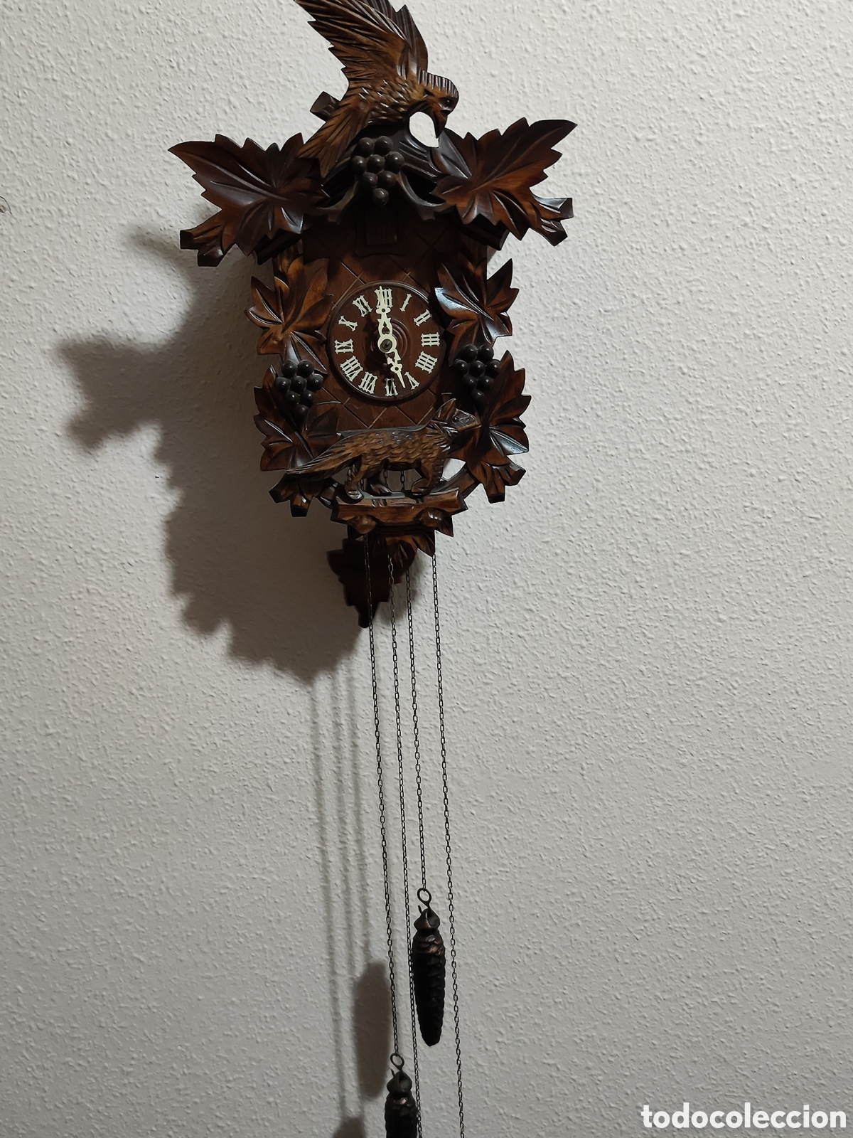 antiguo reloj de cucut suizo de madera tallada - Compra venta en  todocoleccion