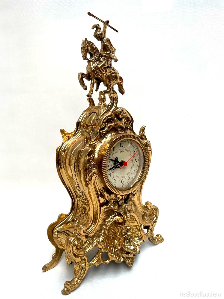 Vintage: Reloj de bronce a pilas funcionando - Foto 3