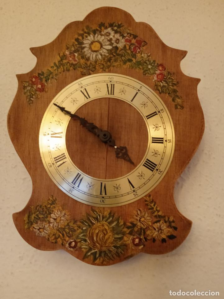 Vintage: DECORATIVO RELOJ DE MADERA - Foto 1