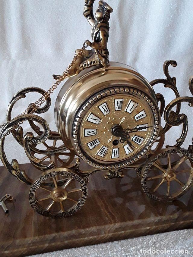 Vintage: Reloj y candelabros de bronce con base de marmol - Foto 2
