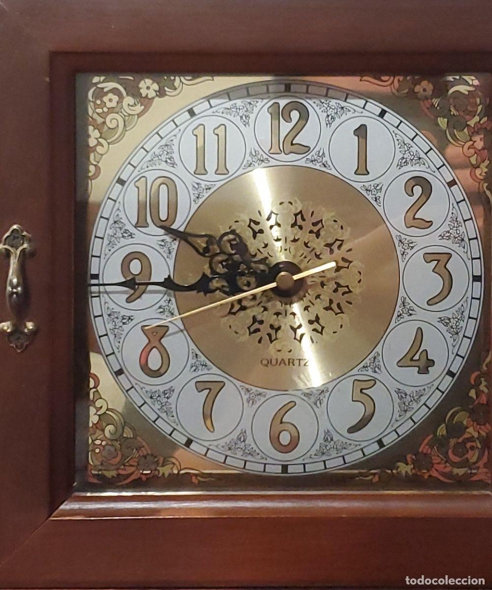 Vintage: Reloj de madera estilo Luis XV - Foto 2