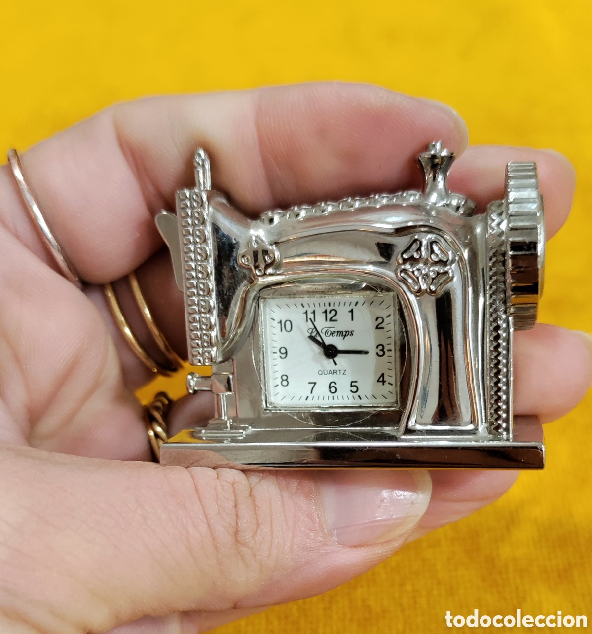 Vintage: Reloj en forma de m&aacute;quina de coser - Foto 5