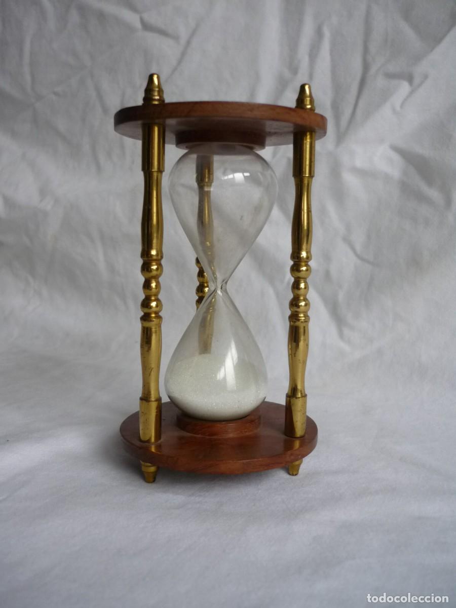 Vintage: Reloj de arena en bronce y madera - Foto 2