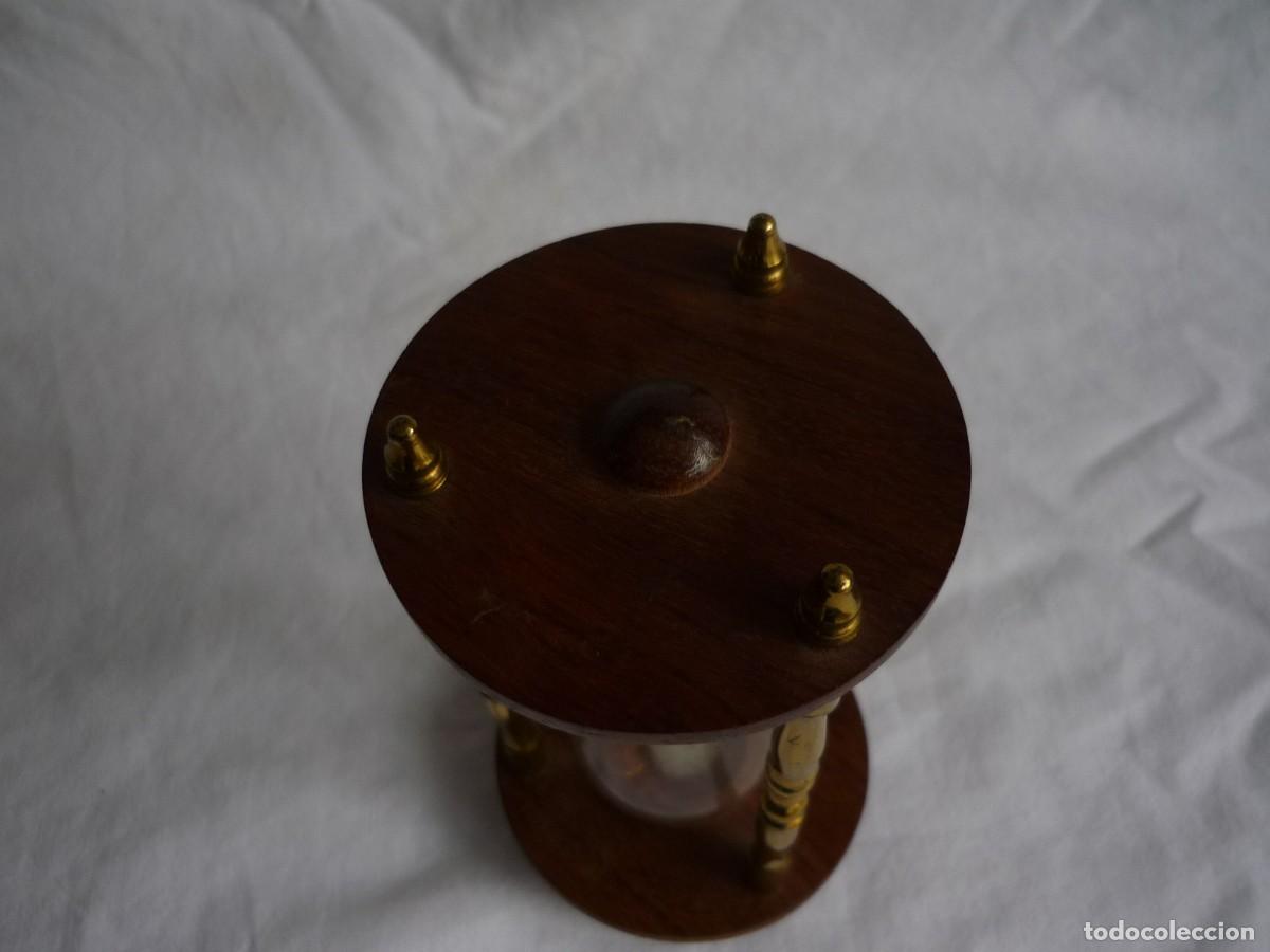Vintage: Reloj de arena en bronce y madera - Foto 6