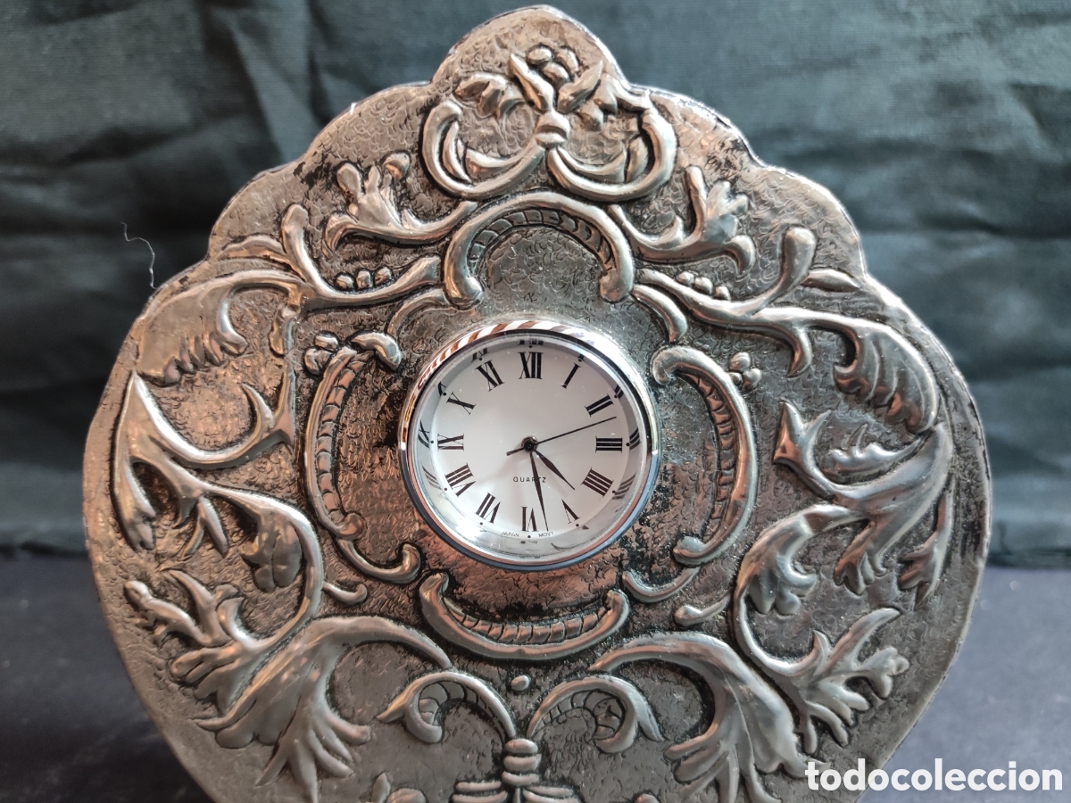 Vintage: Reloj de mesa en madera forrado de esta&ntilde;o - Foto 2