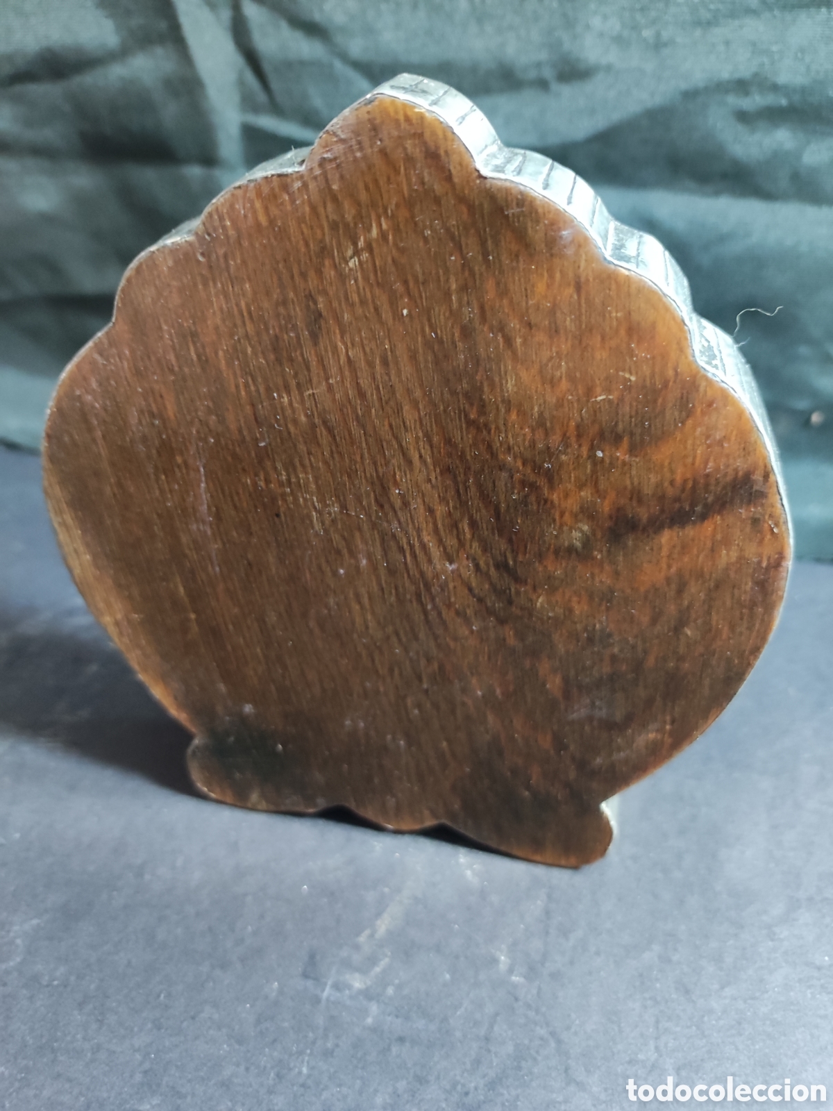 Vintage: Reloj de mesa en madera forrado de esta&ntilde;o - Foto 4