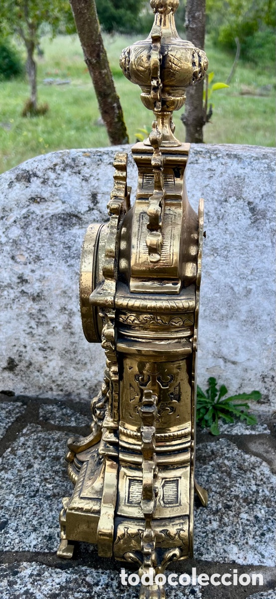 Vintage: Reloj de mesa de lat&oacute;n. - Foto 3